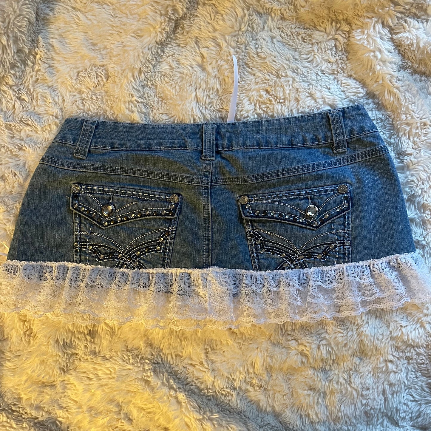 ୨୧ reworked OOAK 2000s extreme denim micro light wash mini skirt with lace trim & white bows