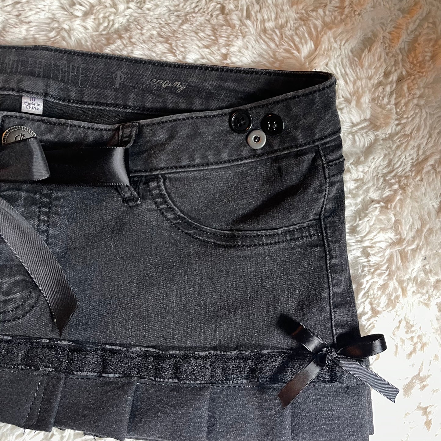 ୨୧ reworked OOAK 2000s denim micro baby black mini skirt with lace trim & black silky bows