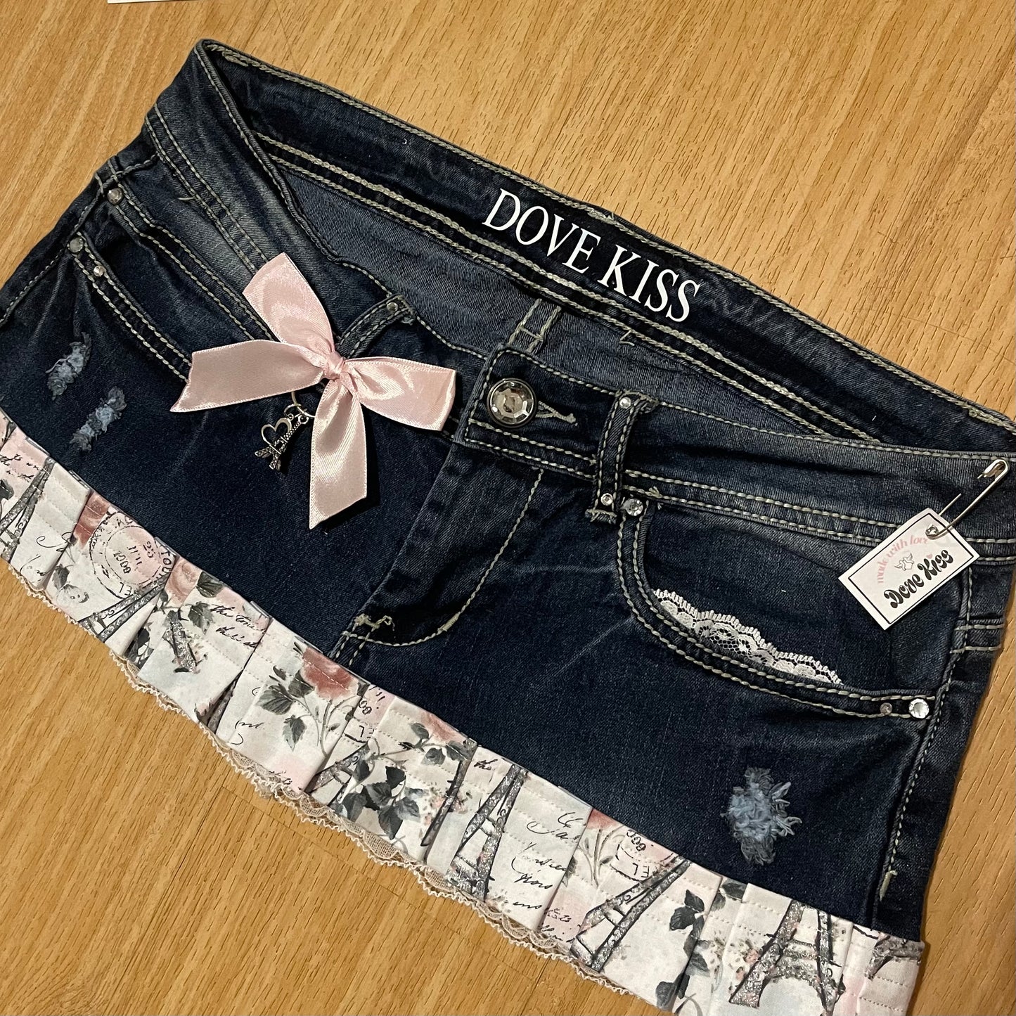 𓏲ּ𝄢 ‘Love Paris’ Princess Mini Skirt - SIZE M