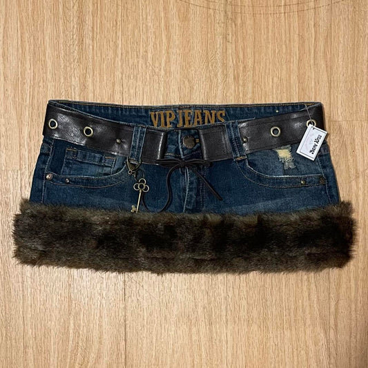 𓏲ּ𝄢 DOVE KISS 2000s grunge faux fur trim micro mini skirt