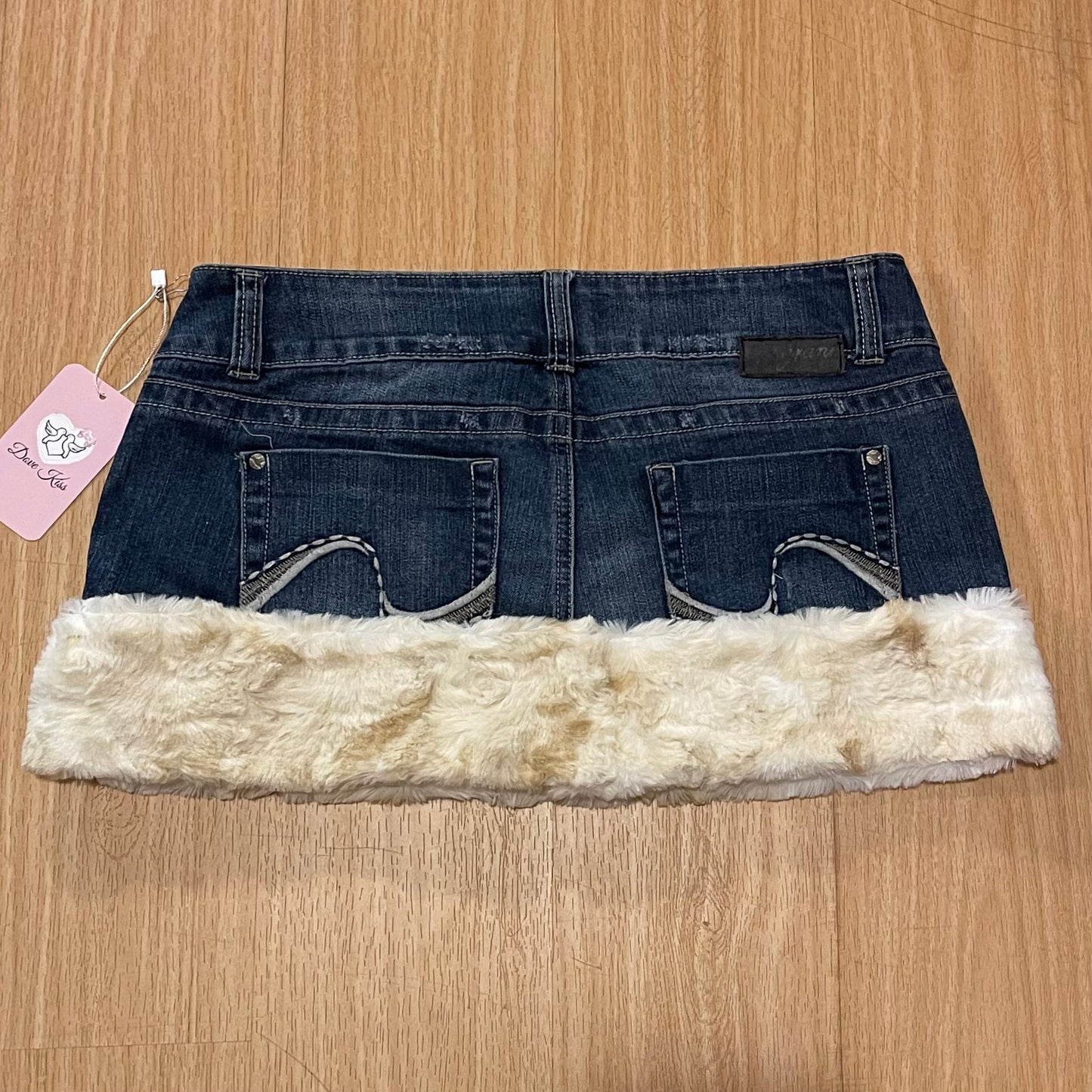 SWAN PRINCESS Mini Faux Fur Skirt - SIZE L
