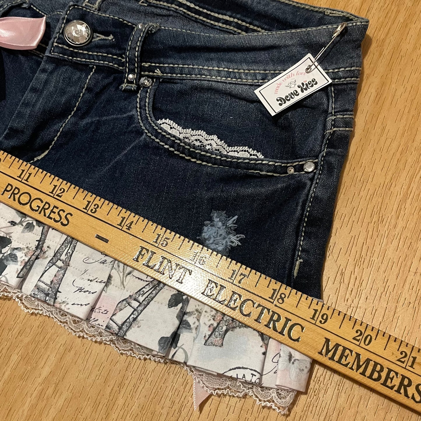 𓏲ּ𝄢 ‘Love Paris’ Princess Mini Skirt - SIZE M