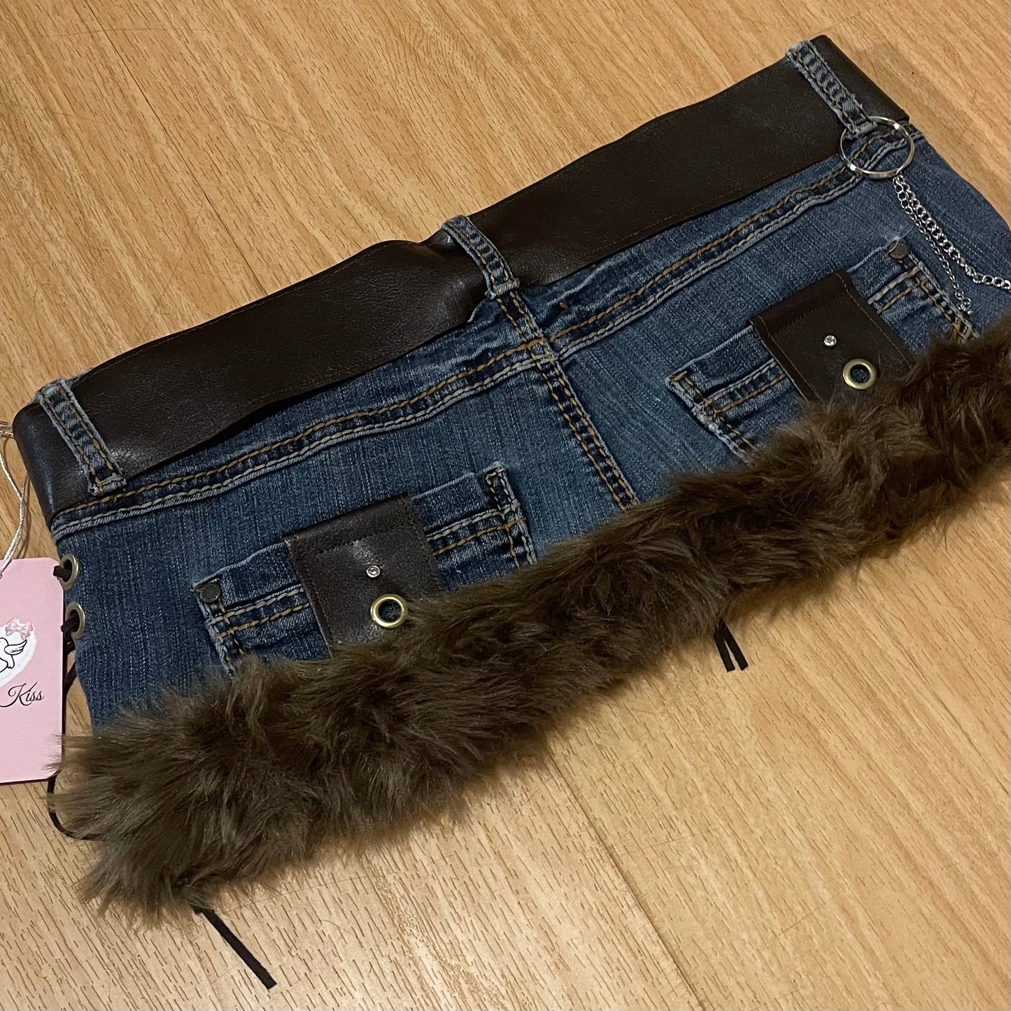 ୨୧ Grunge Gyaru Princess Micro Mini Faux Fur Trim Skirt - SIZE M/L