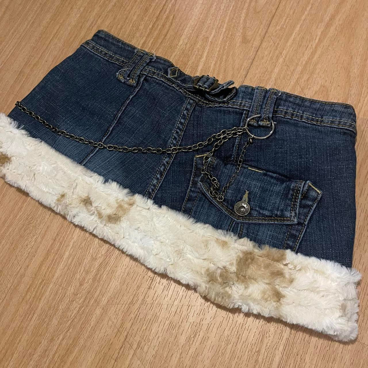 ୨୧ Grunge Princess Micro Mini Faux Fur Trim Skirt - SIZE S