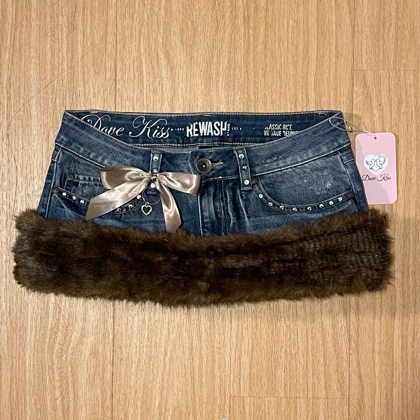 ୨୧ Dove Kiss Princess Micro Mini Faux Fur Trim Skirt - SIZE S
