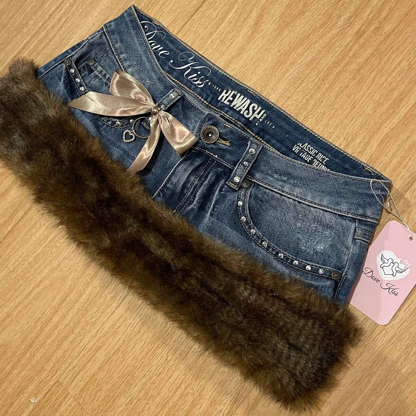 ୨୧ Dove Kiss Princess Micro Mini Faux Fur Trim Skirt - SIZE S
