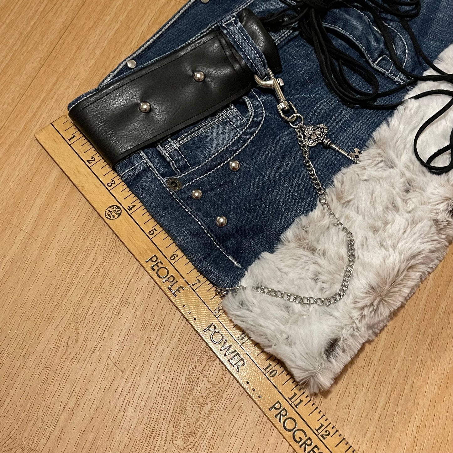 "ROCKSTAR PRINCESS" Micro Mini Faux Fur Skirt - SIZE M