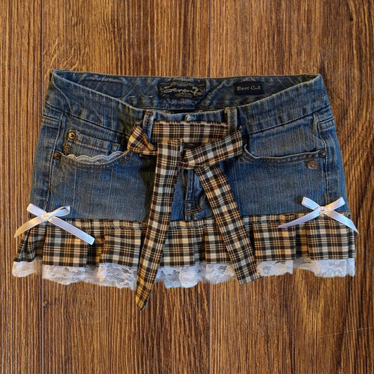 ୨୧ reworked OOAK vintage 70s brooklyn baby princess micro mini denim skirt with trim, lace and bows