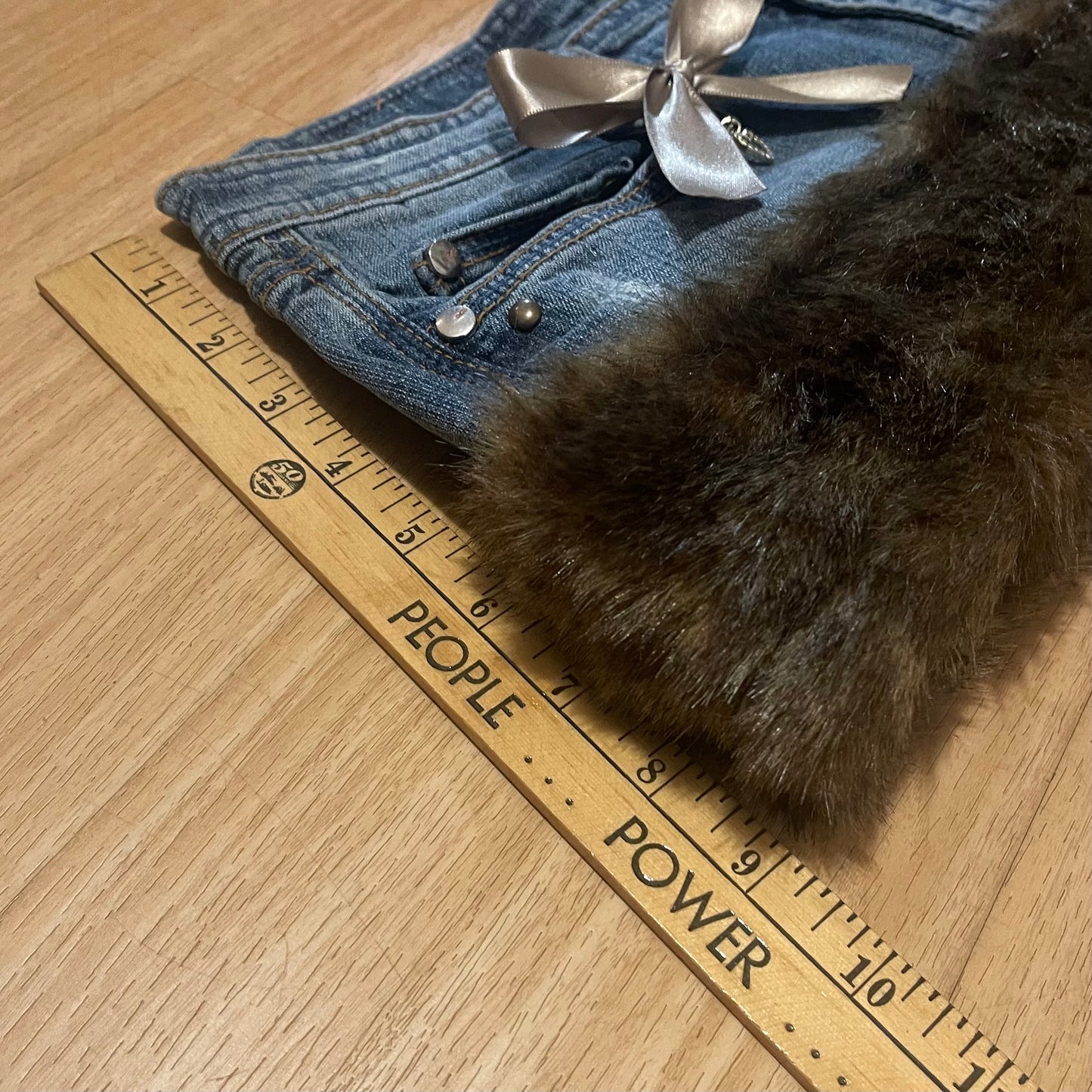 𓏲ּ𝄢 DOVE KISS 2000s grunge princess faux fur trim micro mini skirt