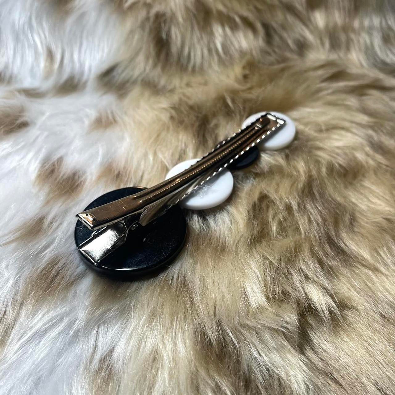 "BUTTON BELLE" Jumbo Hair Clip ୨୧
