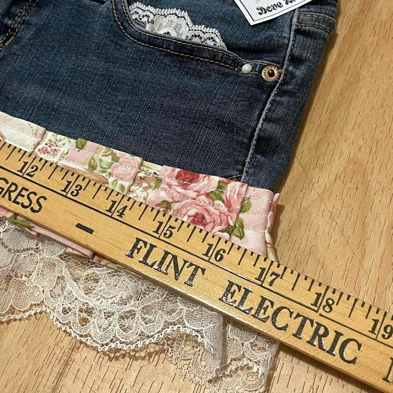 𓏲ּ𝄢 𝐃𝐎𝐕𝐄 𝐊𝐈𝐒𝐒 2000s royal kawaii princess mini denim skirt