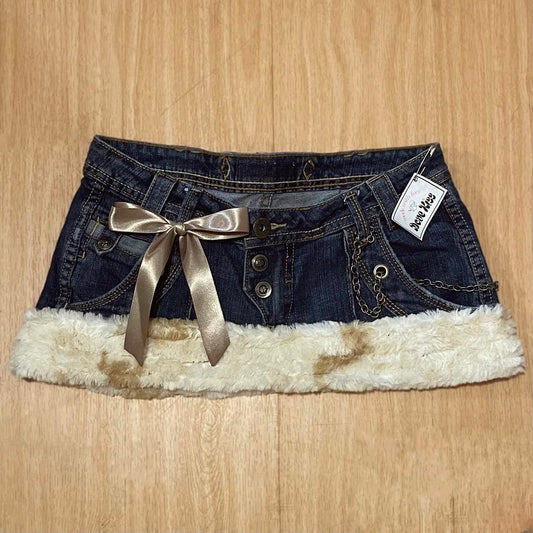 ୨୧ Grunge Princess Micro Mini Faux Fur Trim Skirt - SIZE S