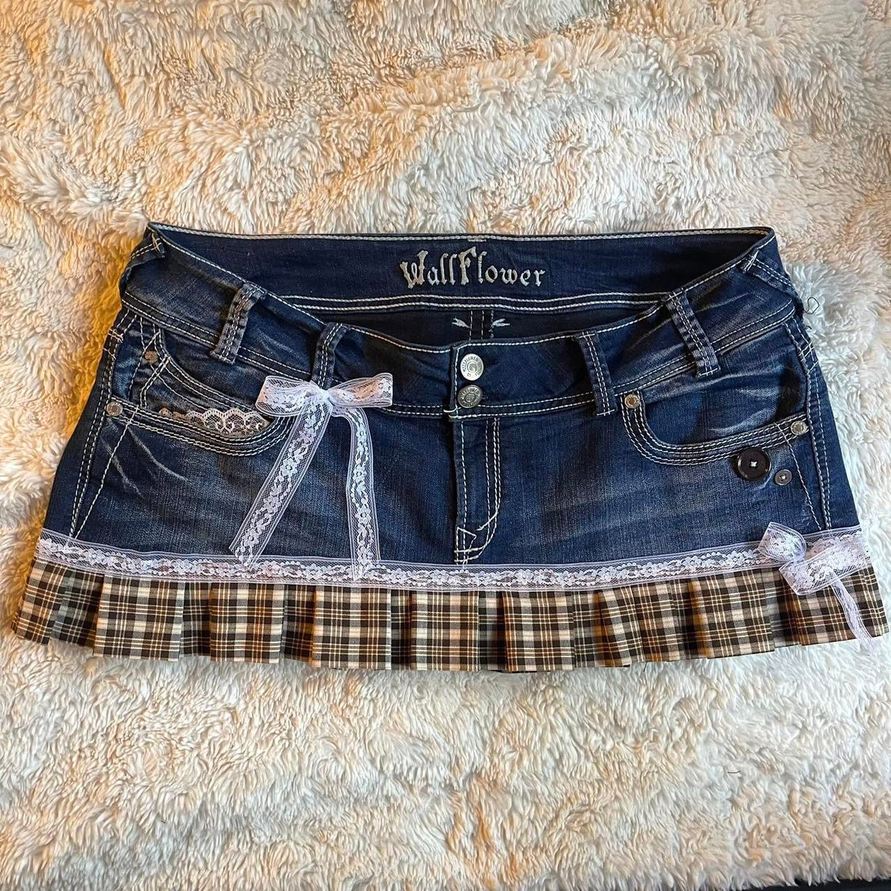 ୨୧ reworked OOAK vintage 70s brooklyn baby princess micro mini denim skirt with trim, lace and bows