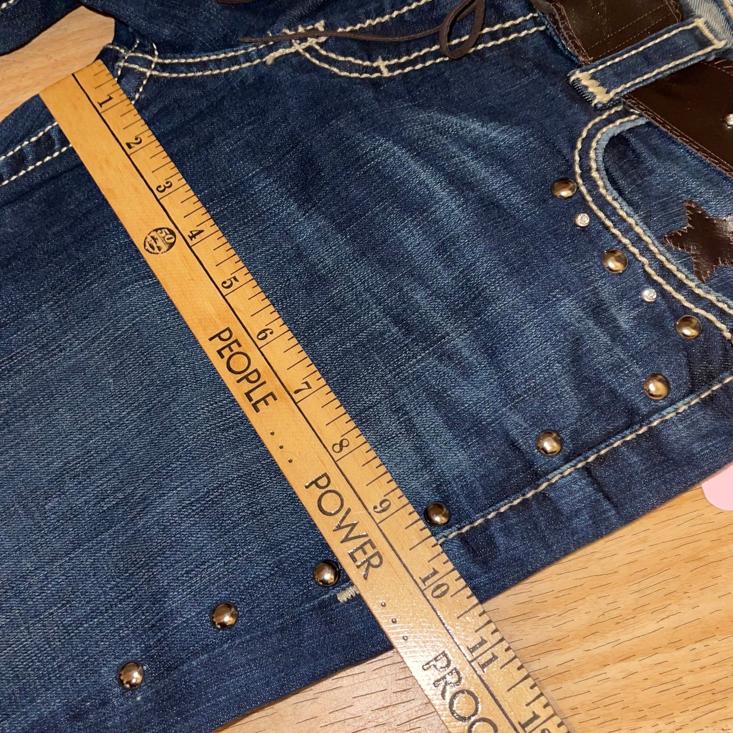The “SHOWSTOPPER” Diva Faux Fur Trim Jeans - SIZE 26L