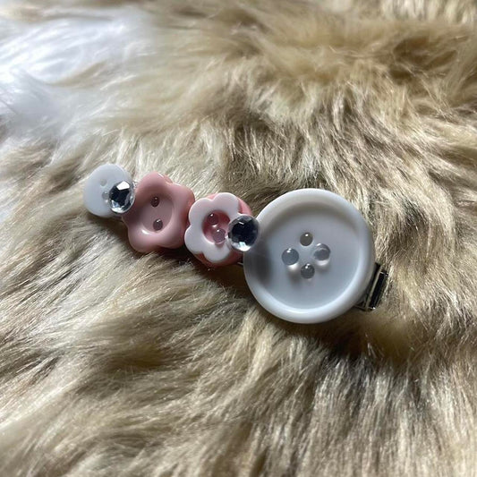 ✮⋆˙ OOAK ‘daisy baby’ by Dove Kiss hair clip ୨୧