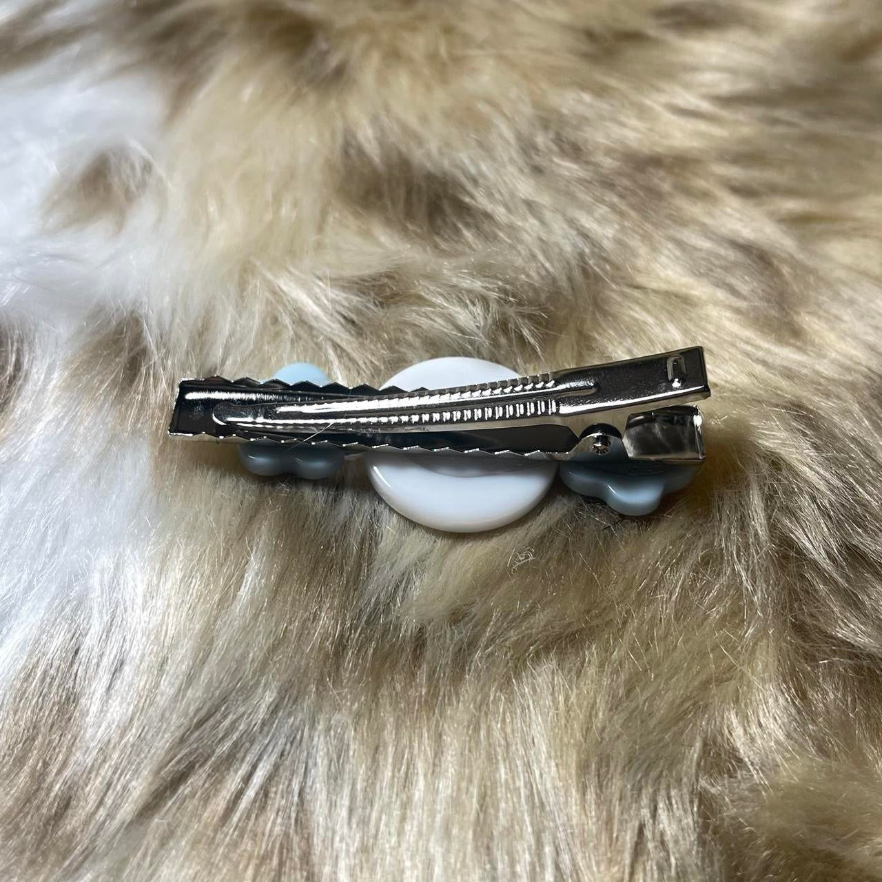 "DAISY BABY" In Blue Hair Clip ୨୧