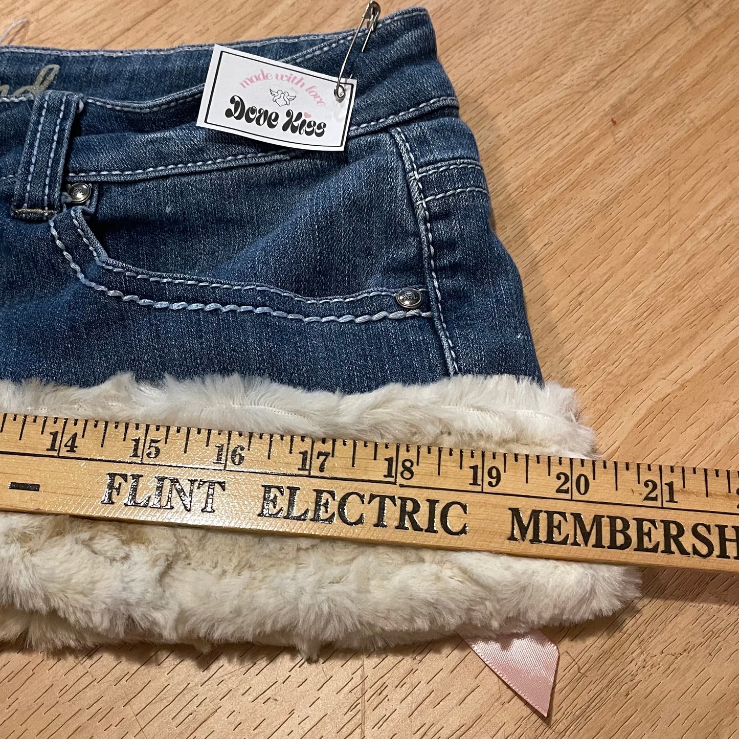 reworked OOAK 2000s ballet princess micro mini fur trim skirt ୨୧