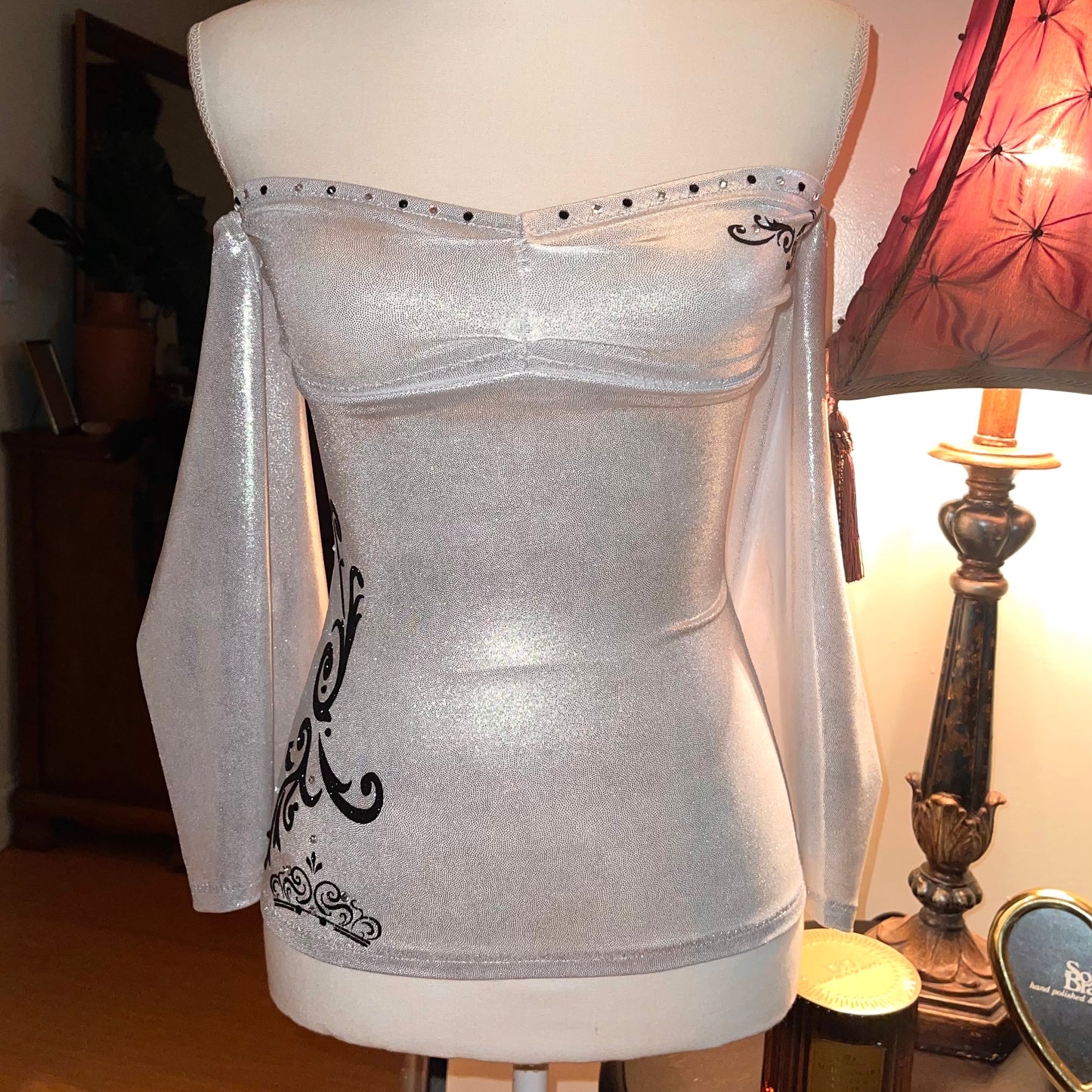 “PLATINUM PRINCESS” 3/4 Sleeve Top (Black Ice)