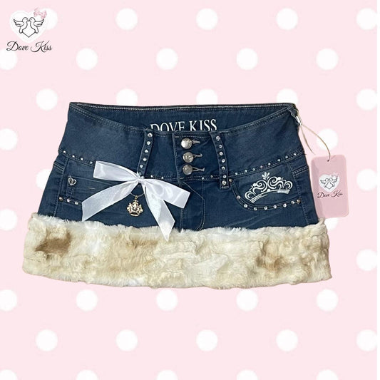 ୨୧ ‘Pretty Princess’ mini fur trim skirt - SIZE XXS