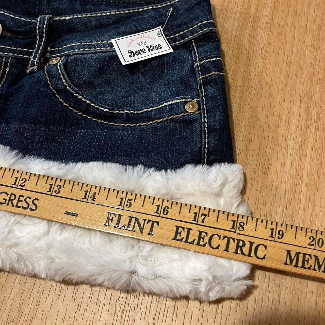 𓏲ּ𝄢 Dove Kiss ‘swan princess’ 2000s micro mini faux fur trim skirt with partial inner fur lining