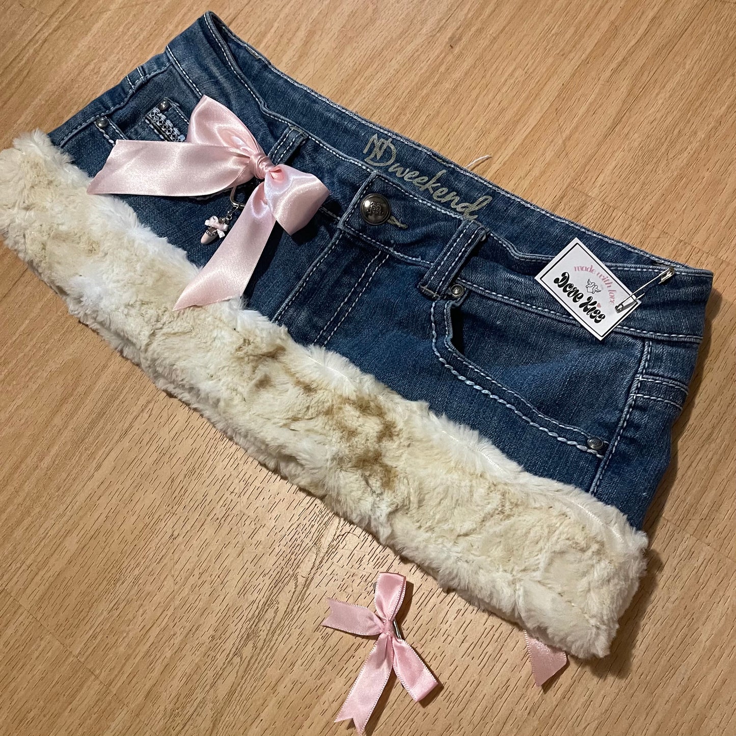 reworked OOAK 2000s ballet princess micro mini fur trim skirt ୨୧