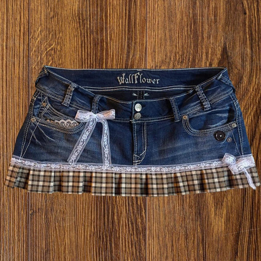 ୨୧ reworked OOAK vintage 70s brooklyn baby princess micro mini denim skirt with trim, lace and bows