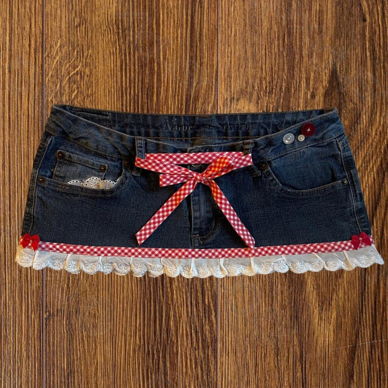 ୨୧ reworked OOAK vintage micro mini denim skirt with lace trim, contrast stitching and bow details