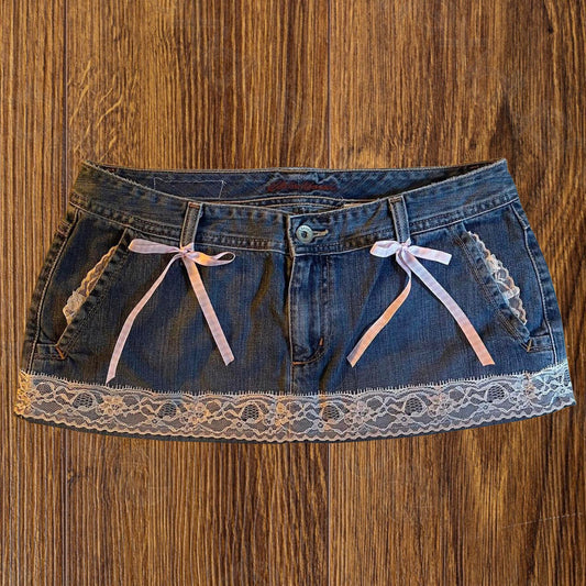 ୨୧ reworked OOAK 2000s extreme denim micro mini skirt with lace trim & pink + white bows
