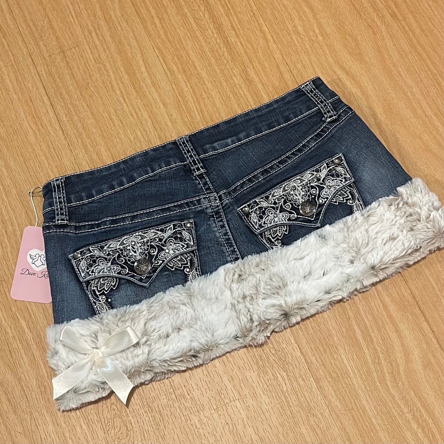 PRETTY PRINCESS Mini Faux Fur Skirt - SIZE M