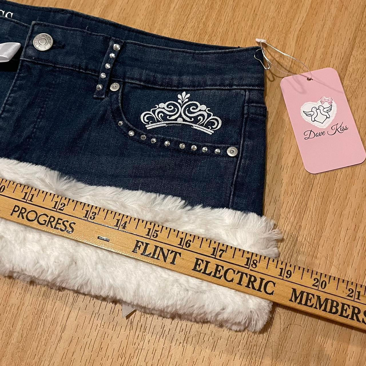 PRETTY PRINCESS Mini Faux Fur Skirt - SIZE M