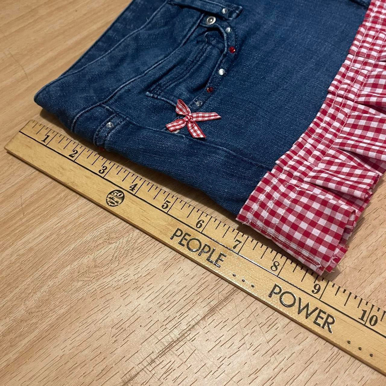 ୨୧ Dove Kiss 2000s farmers daughter mini denim skirt with matching hair clip