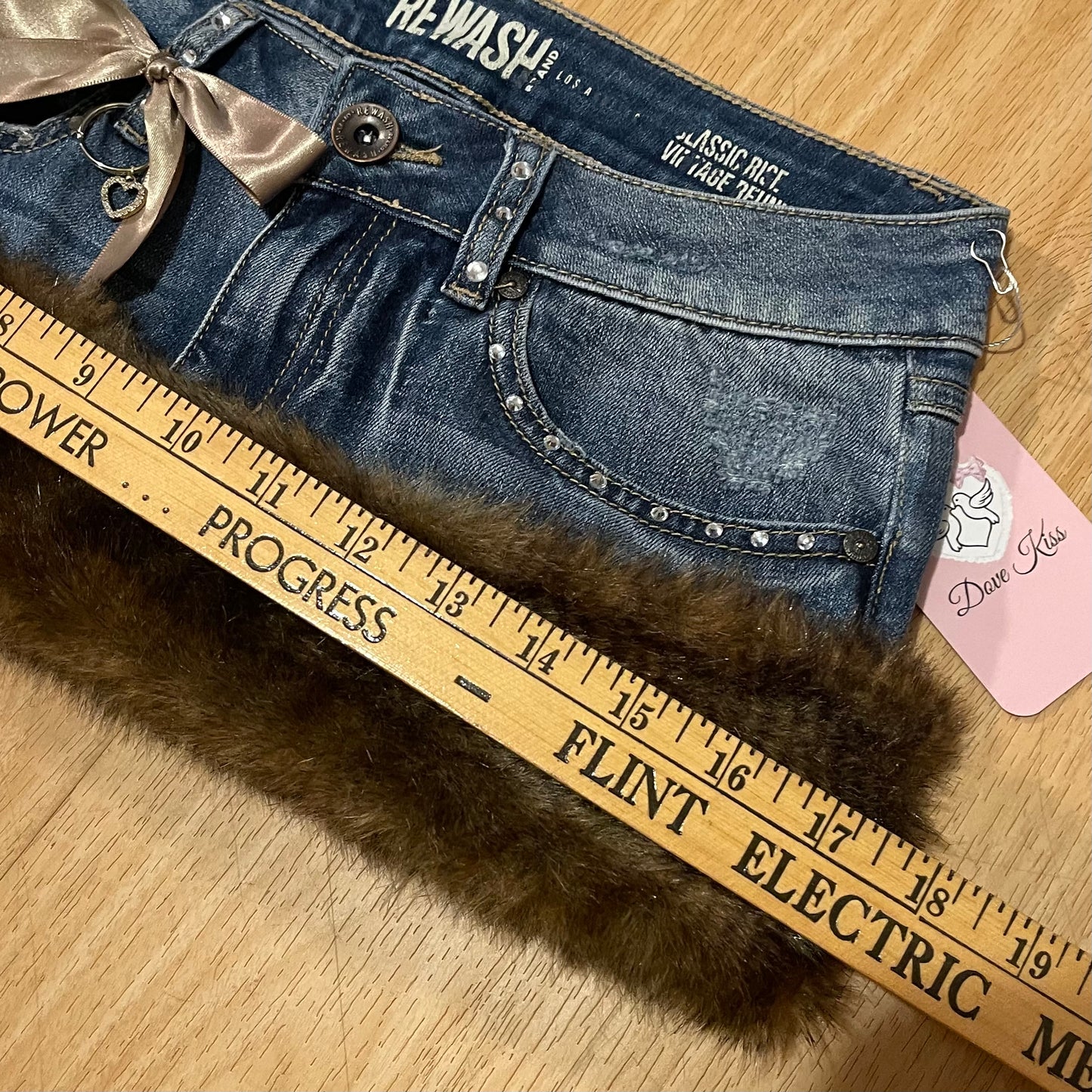 ୨୧ Dove Kiss Princess Micro Mini Faux Fur Trim Skirt - SIZE S