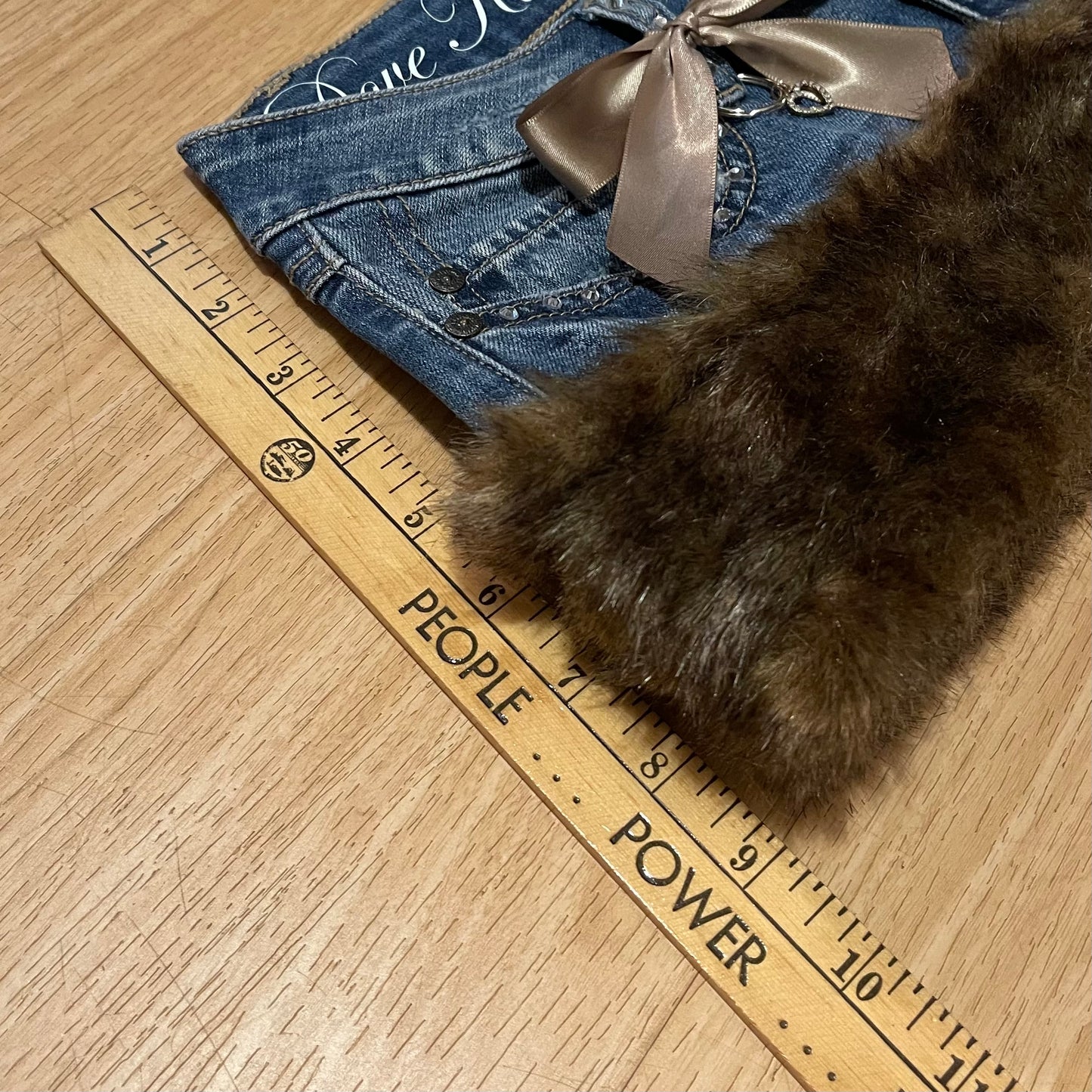 ୨୧ Dove Kiss Princess Micro Mini Faux Fur Trim Skirt - SIZE S