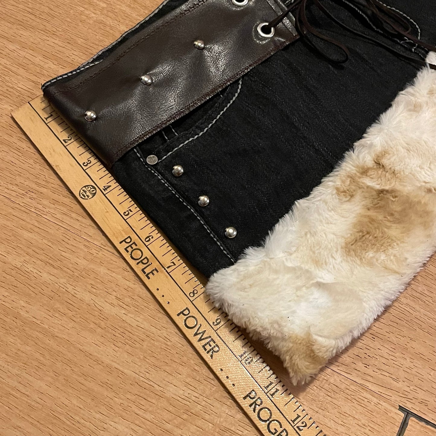 "ROCKSTAR PRINCESS" Micro Mini Faux Fur Skirt - SIZE L