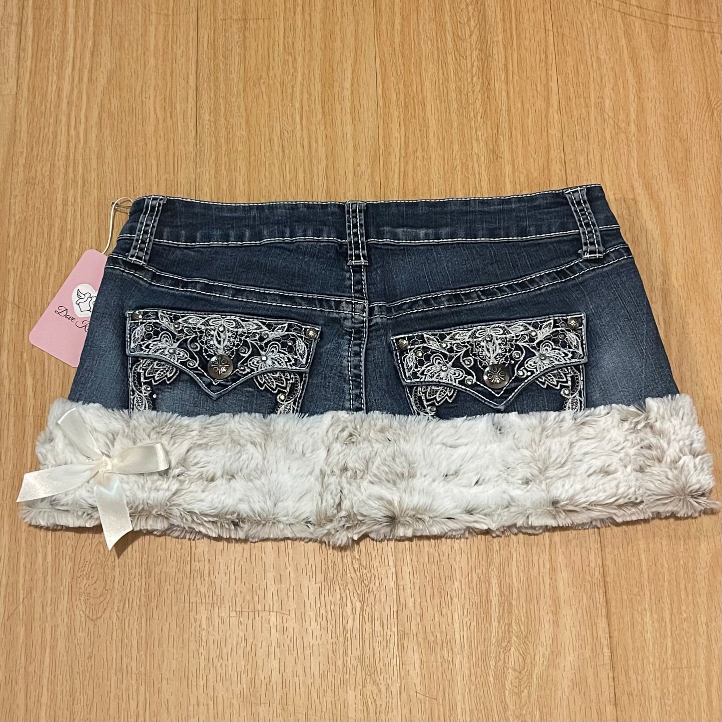 PRETTY PRINCESS Mini Faux Fur Skirt - SIZE M